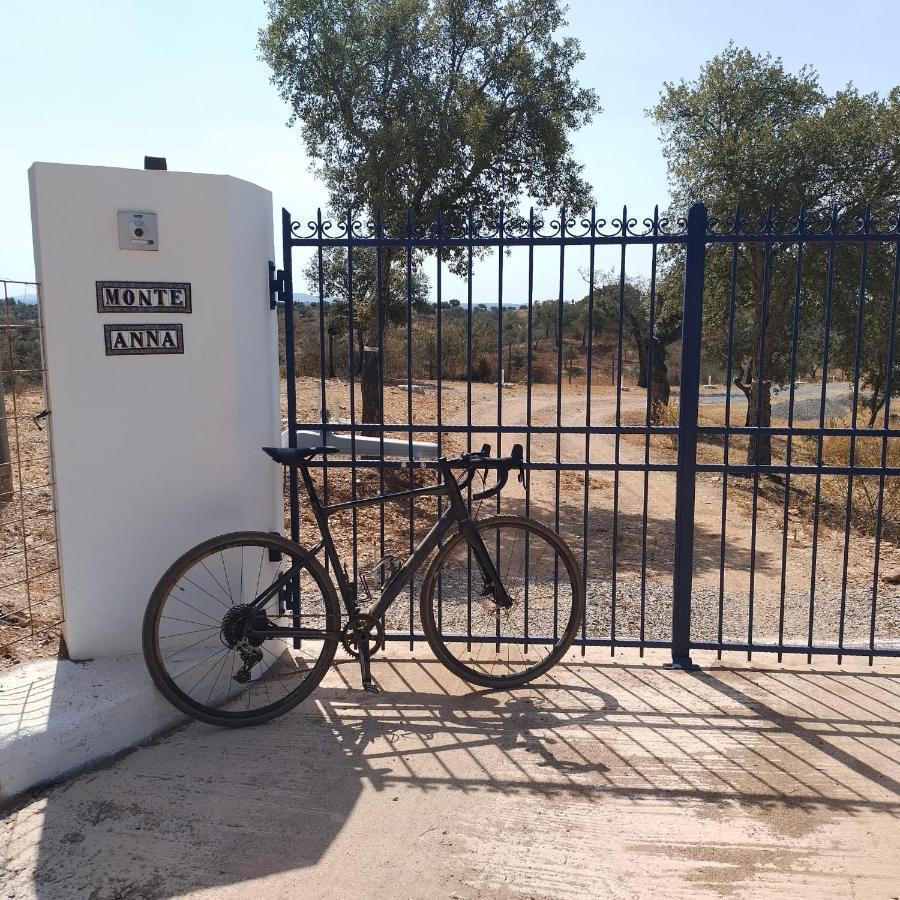 לינה וארוחת בוקר Vila Verde de Ficalho Monte Anna מראה חיצוני תמונה